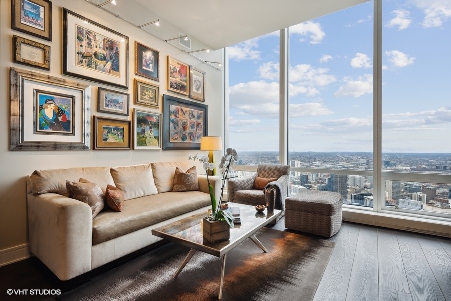 401 N wabash Avenue Unit: 49C