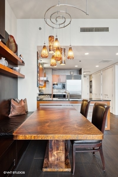 401 N wabash Avenue Unit: 49C