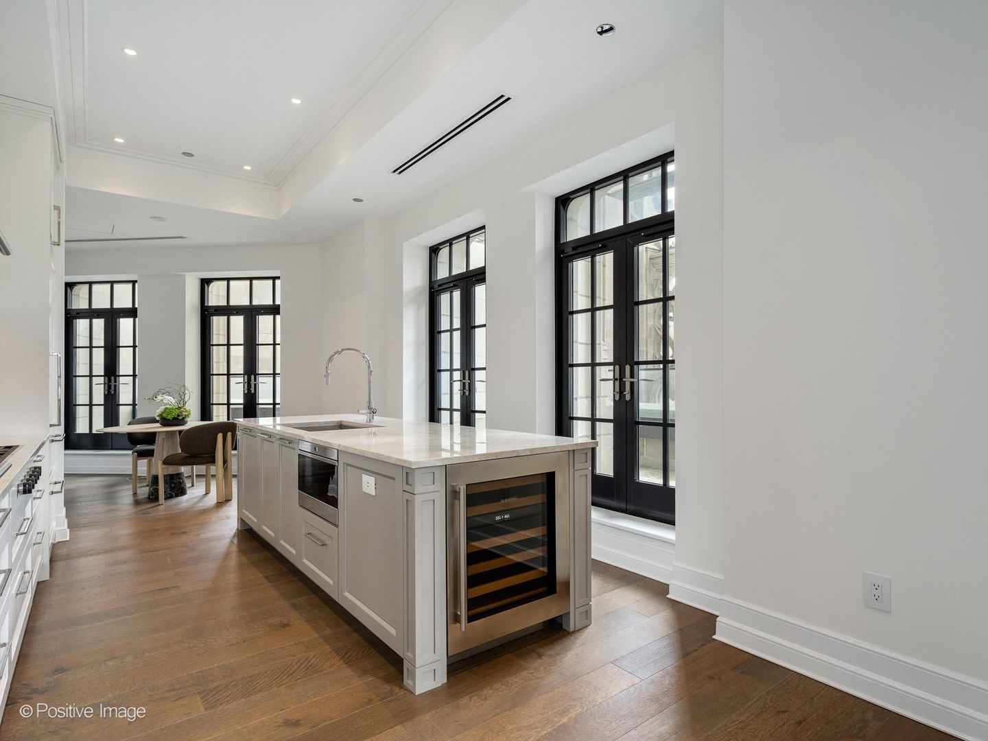 435 N Michigan Avenue Unit: 2601