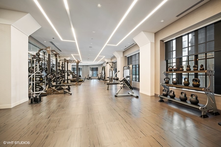 435 N Michigan Avenue Unit: 2601