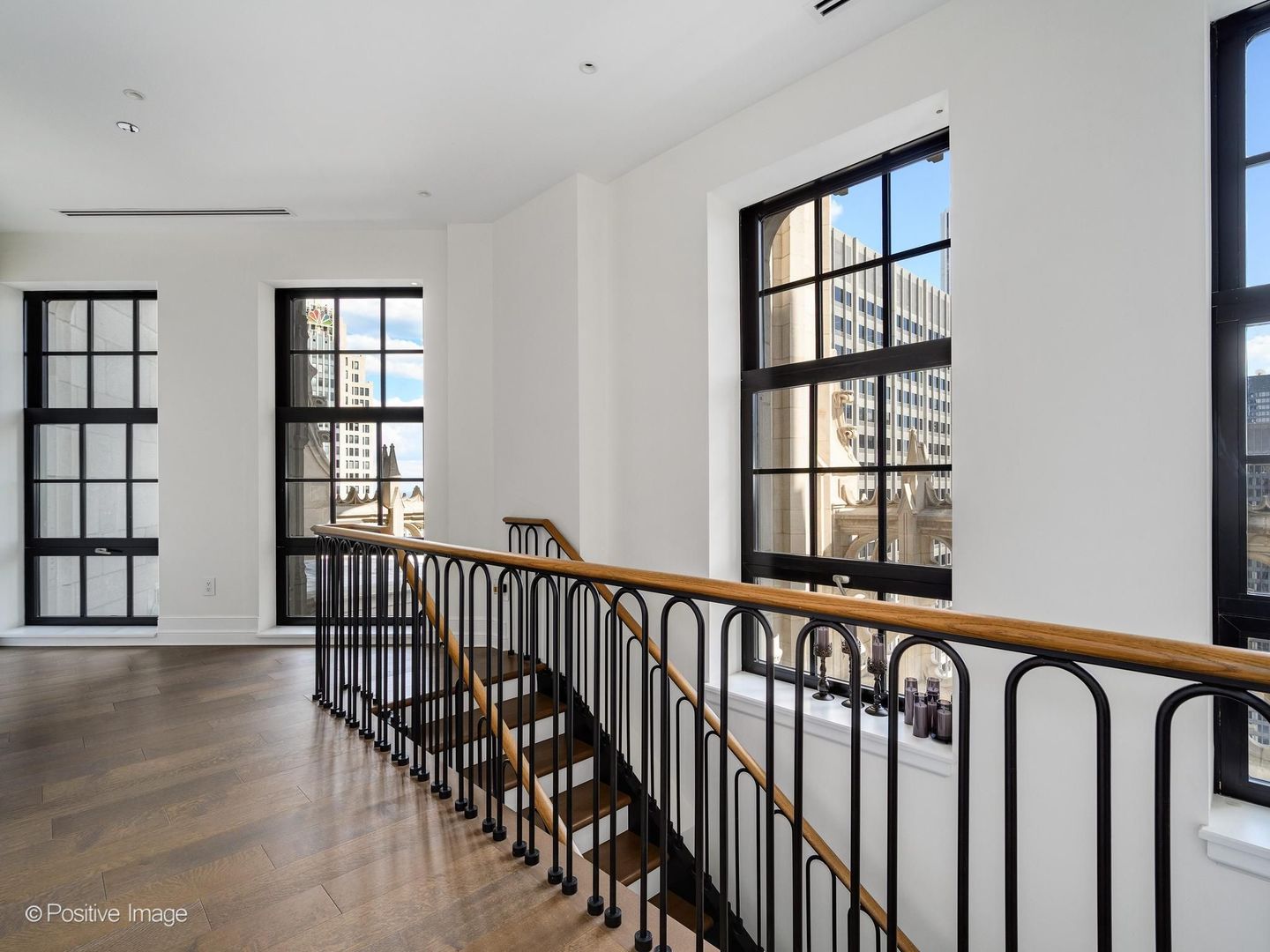 435 N Michigan Avenue Unit: 2601