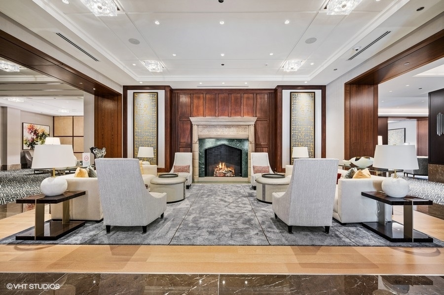435 N Michigan Avenue Unit: 2601