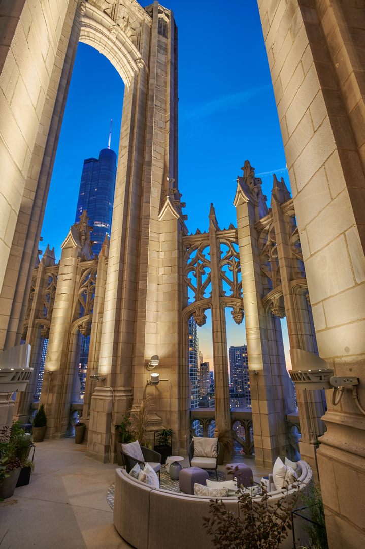 435 N Michigan Avenue Unit: 2601