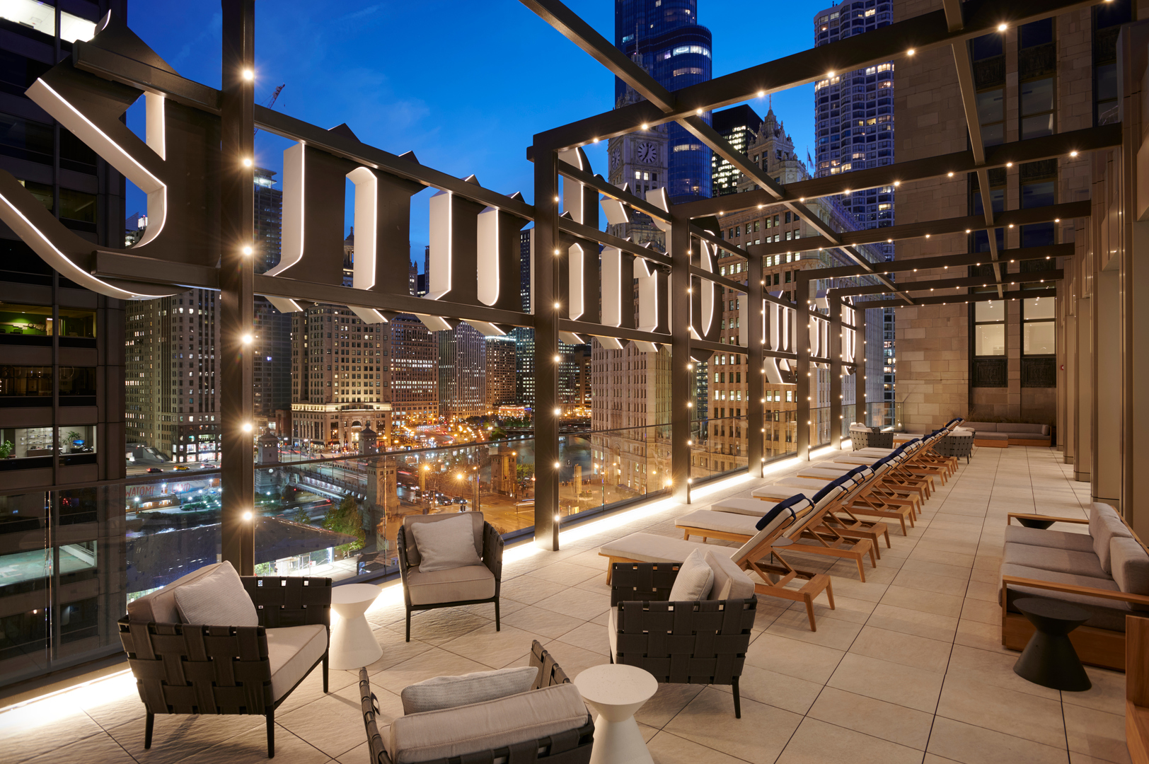 435 N Michigan Avenue Unit: 2601