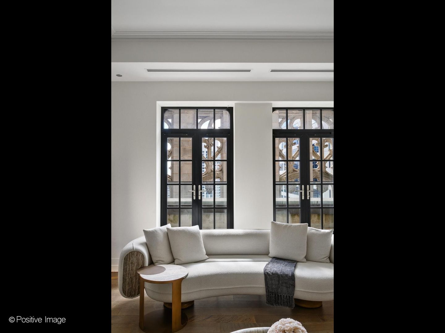 435 N Michigan Avenue Unit: 2601