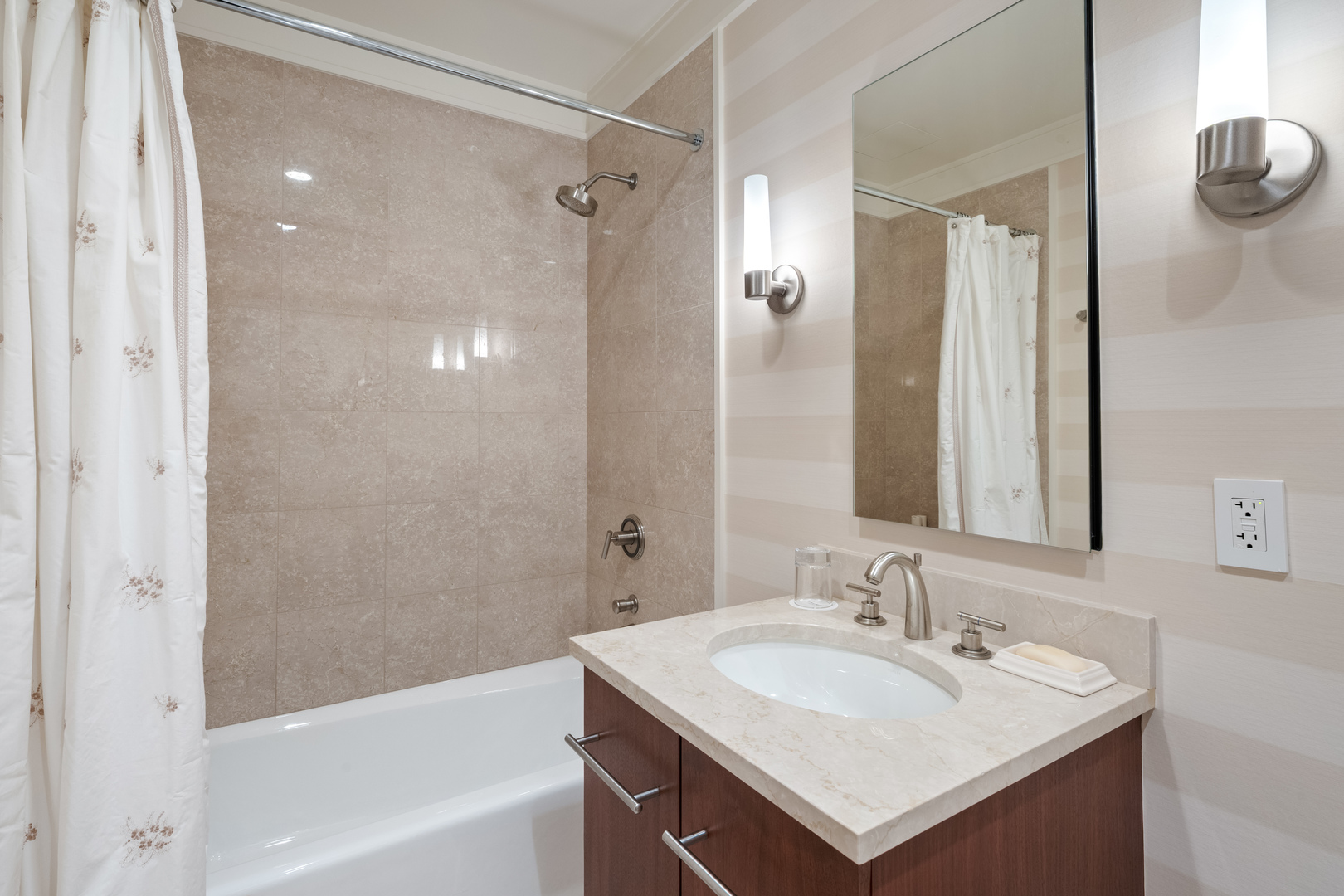 401 N Wabash Avenue Unit: 55F