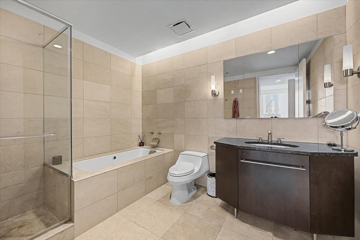 401 N Wabash Avenue Unit: 39i