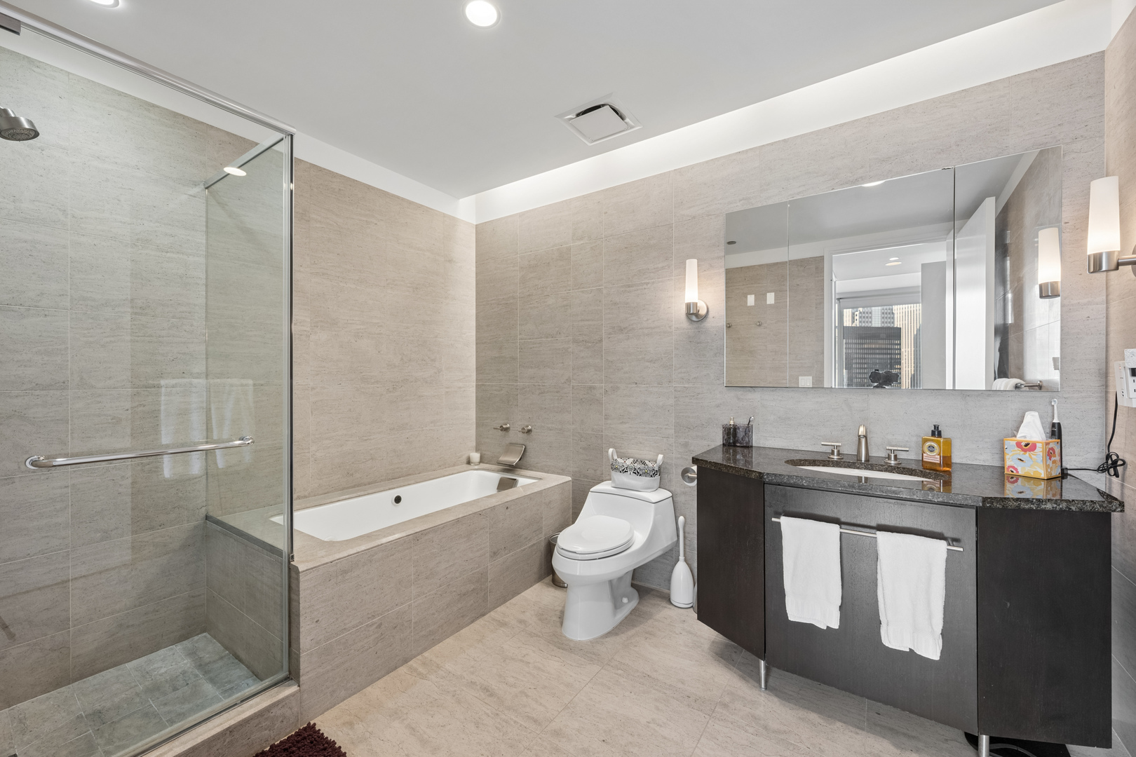 401 N Wabash Avenue Unit: 39i