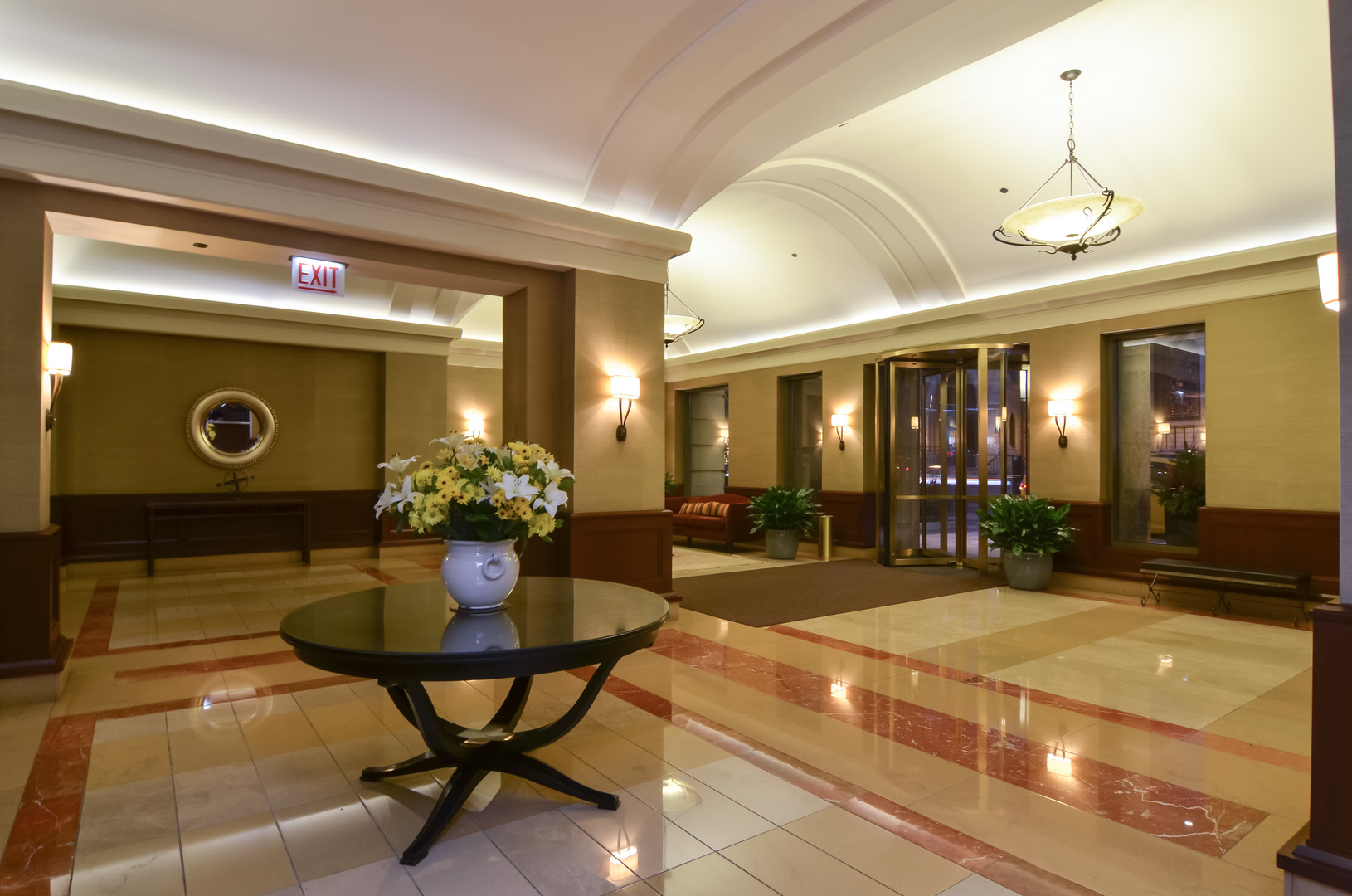 25 E SUPERIOR Street Unit: 1504