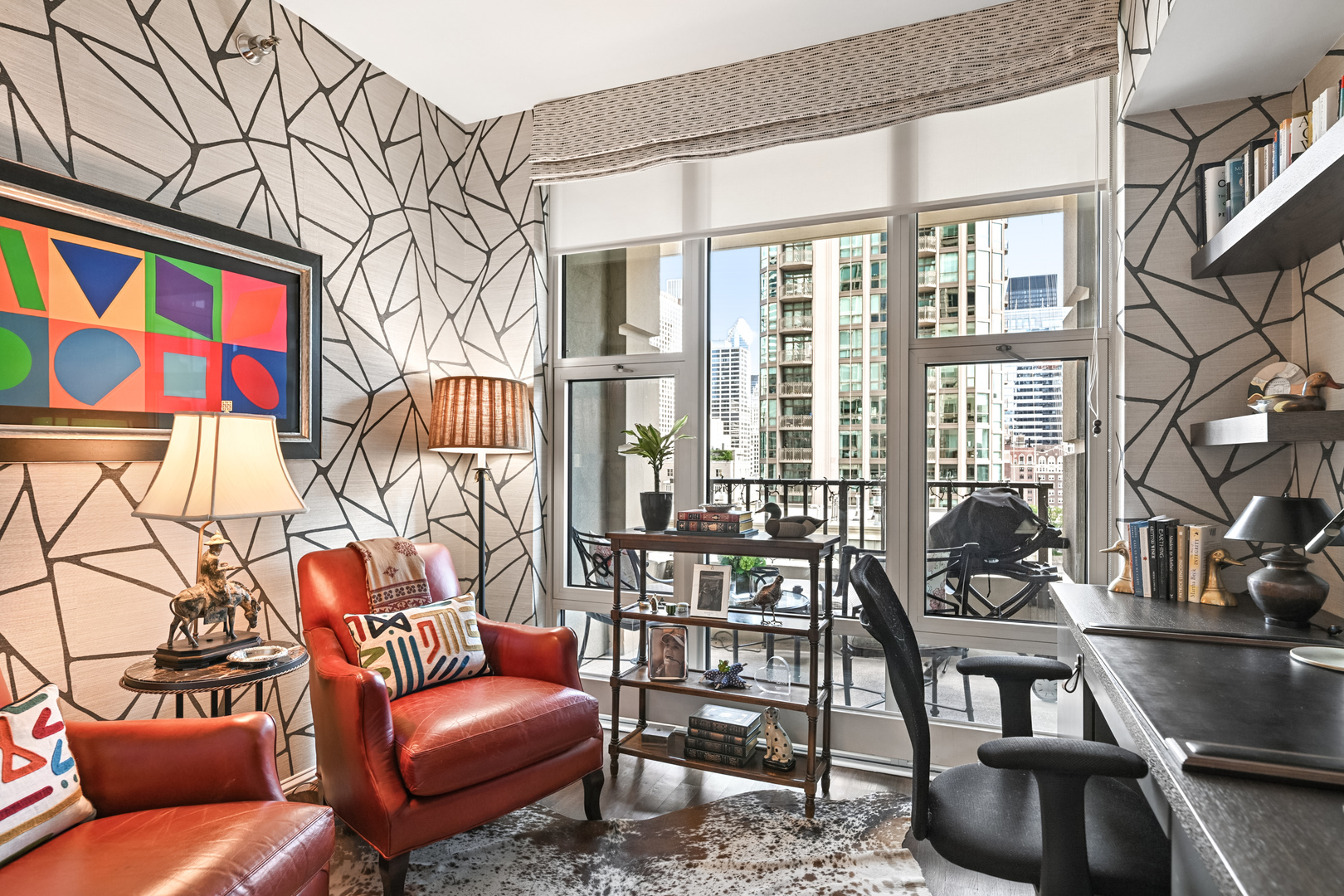 25 E SUPERIOR Street Unit: 1504