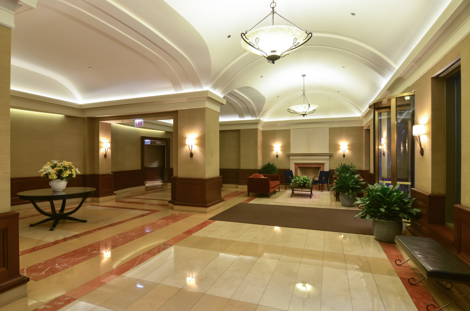 25 E SUPERIOR Street Unit: 1504