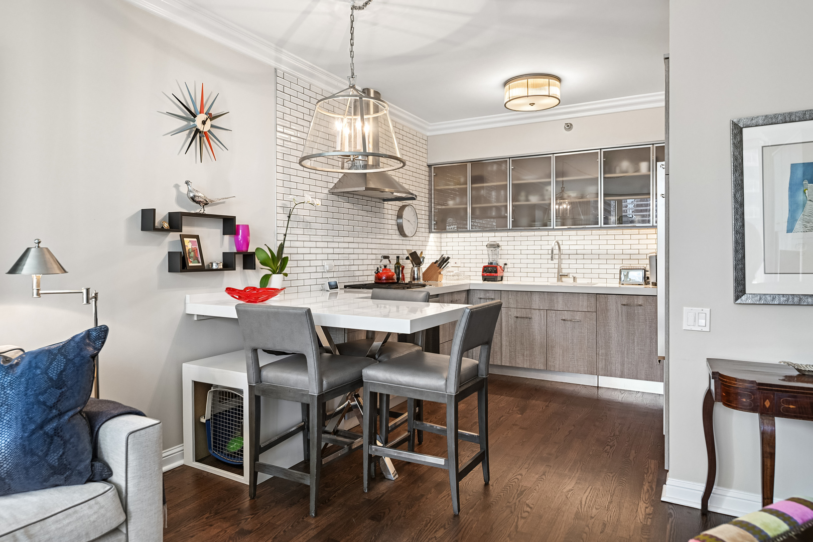 25 E SUPERIOR Street Unit: 1504