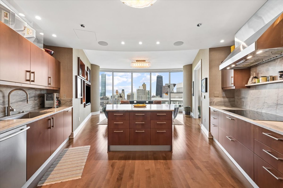 401 N Wabash Avenue Unit: 38A