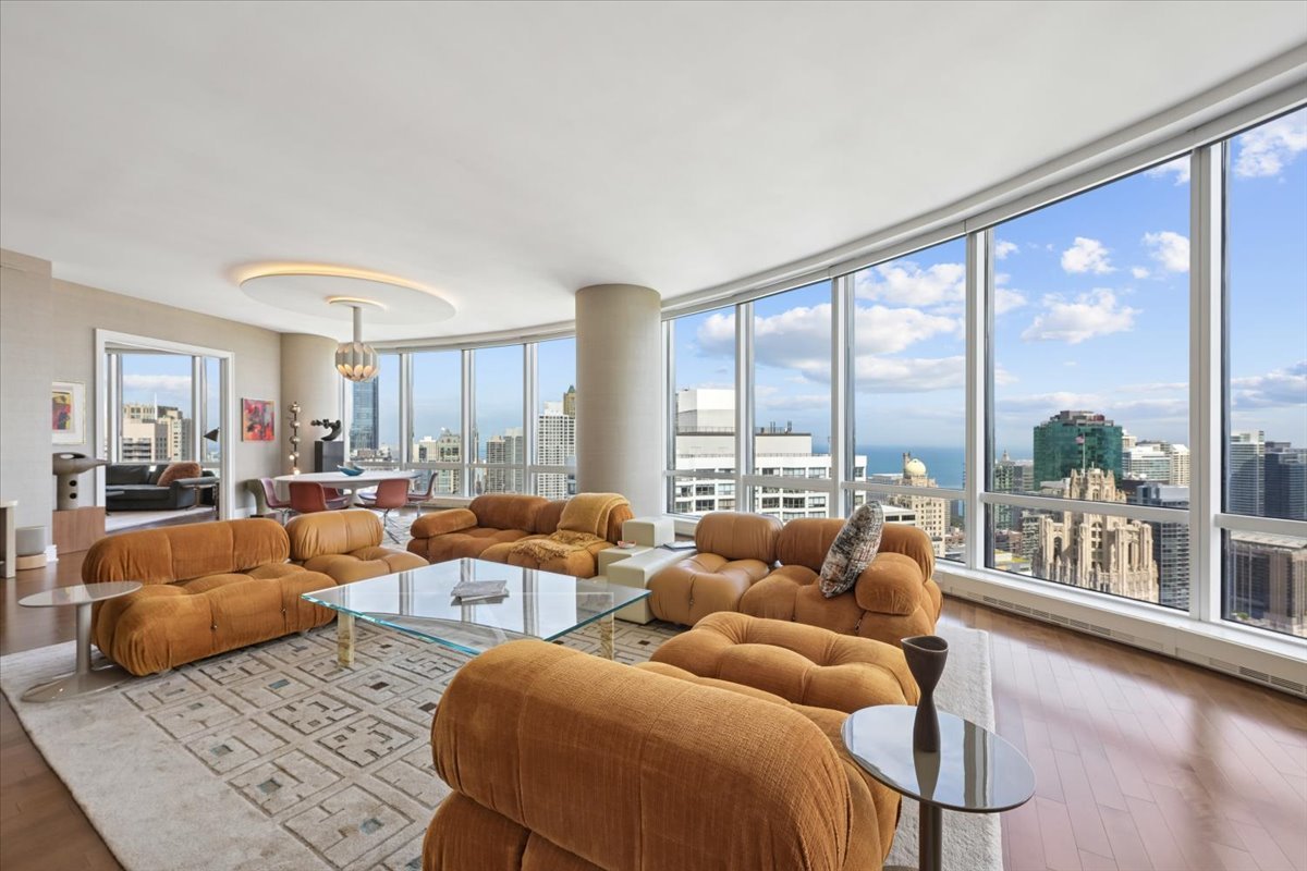 401 N Wabash Avenue Unit: 38A