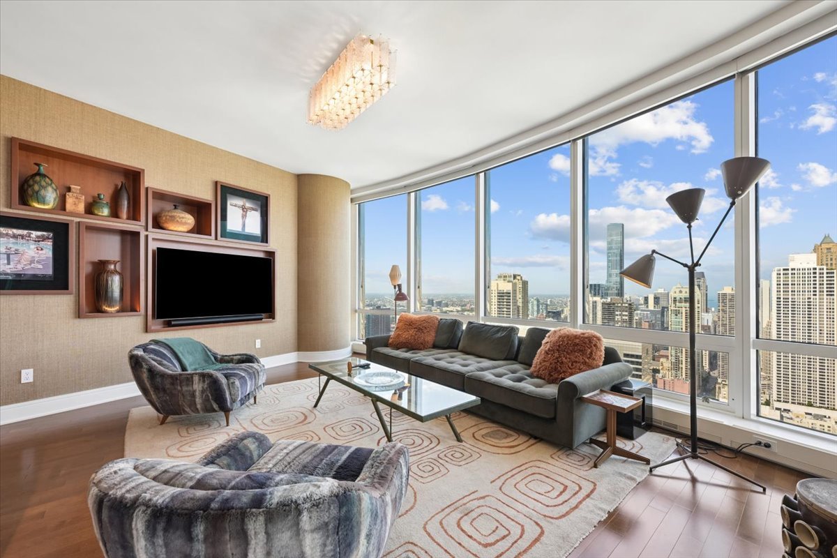 401 N Wabash Avenue Unit: 38A