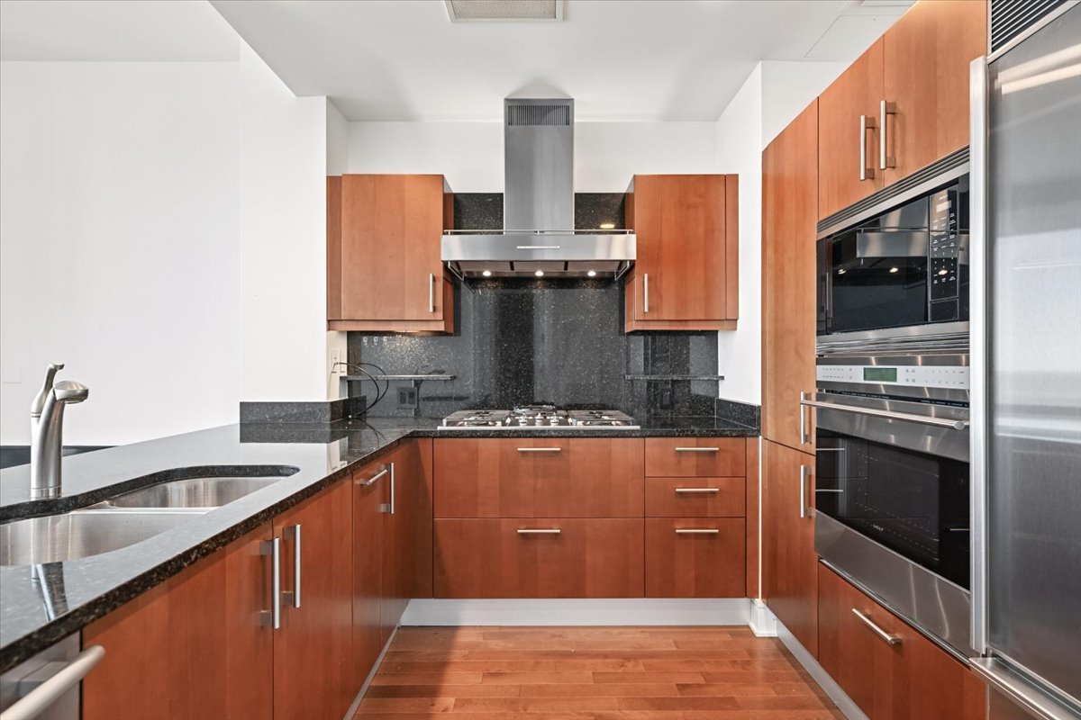 401 N Wabash Avenue Unit: 48E