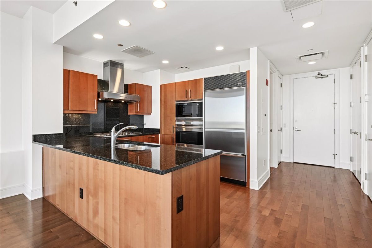 401 N Wabash Avenue Unit: 48E