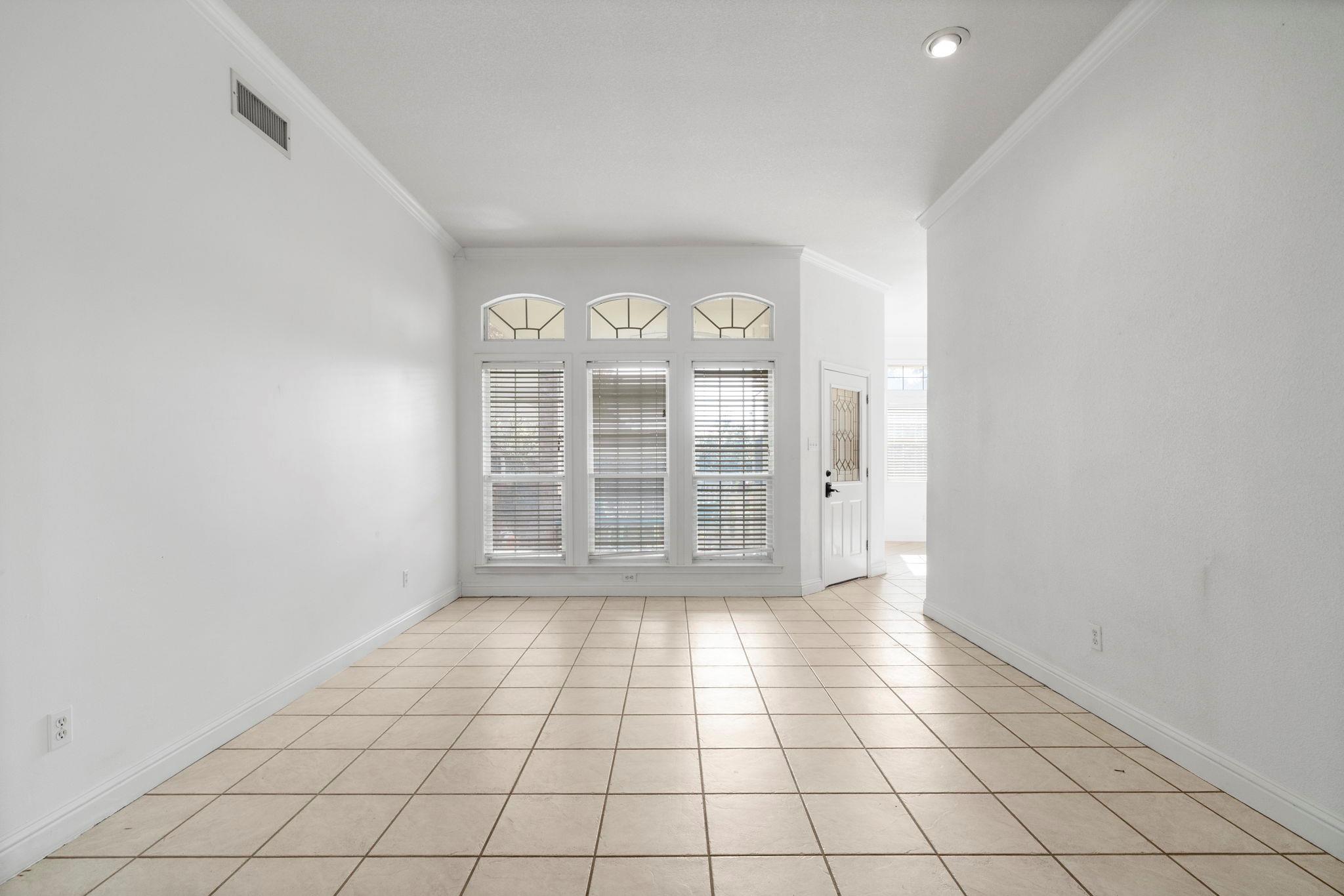 3900 Chisholm TRL