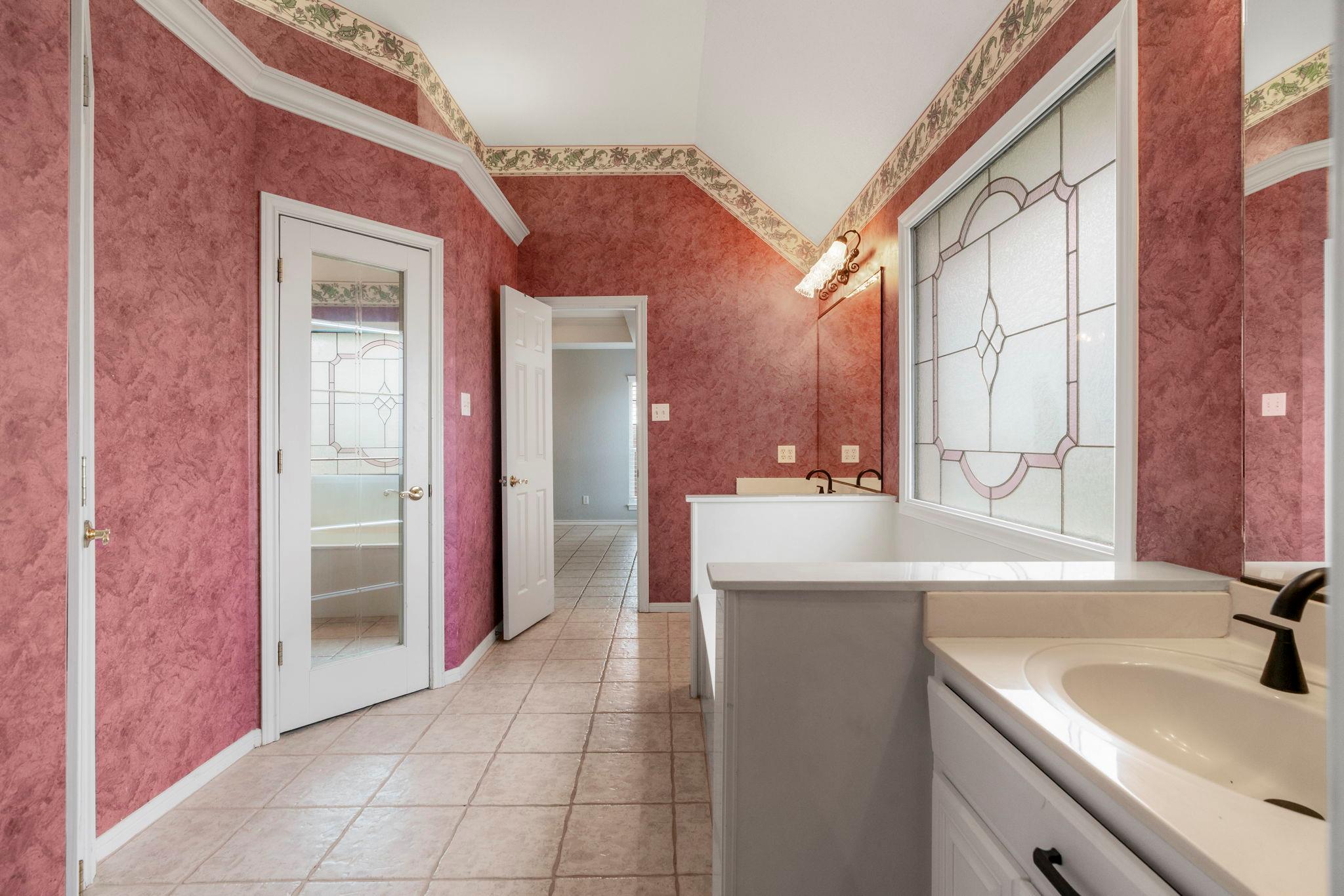 3900 Chisholm TRL