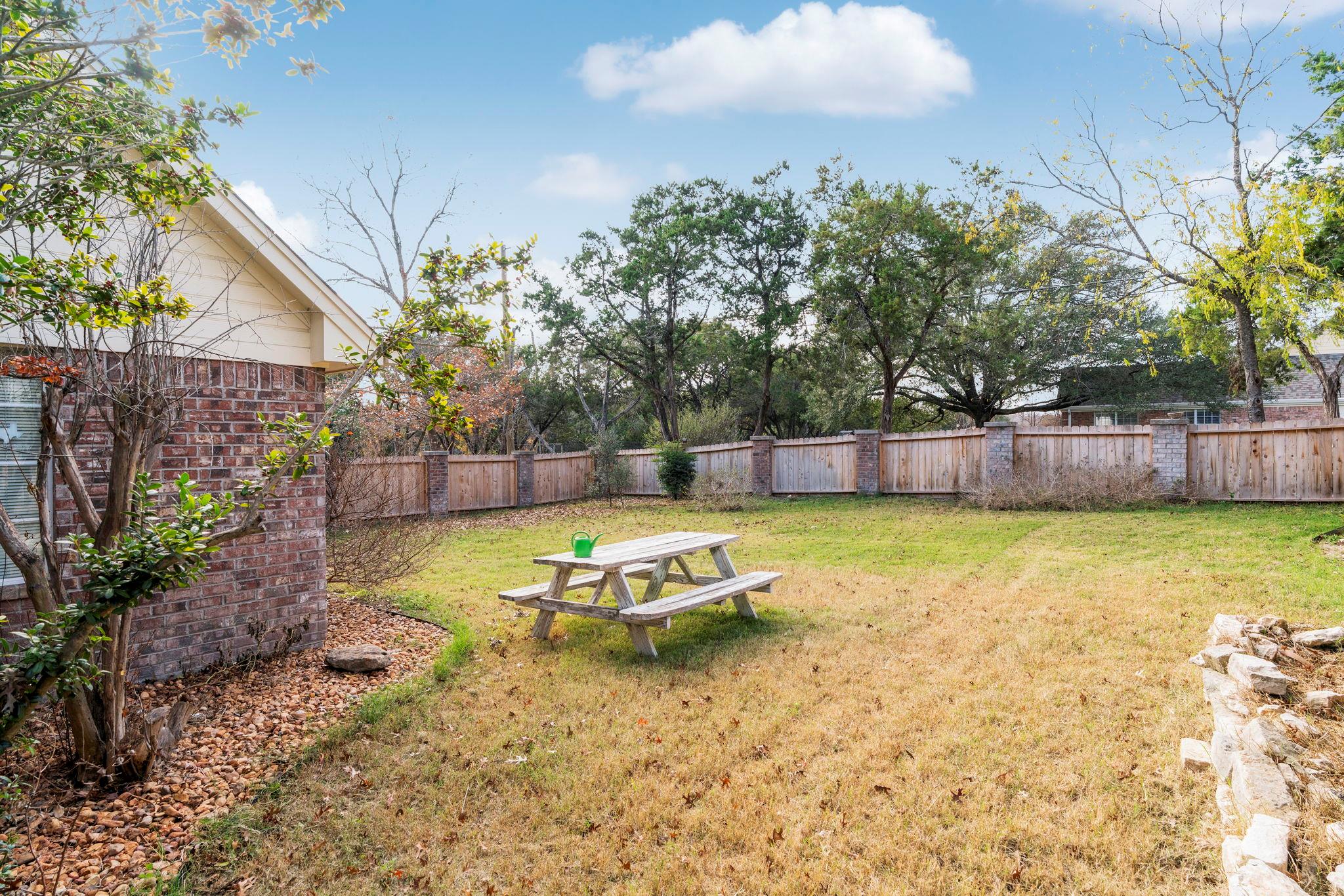 3900 Chisholm TRL