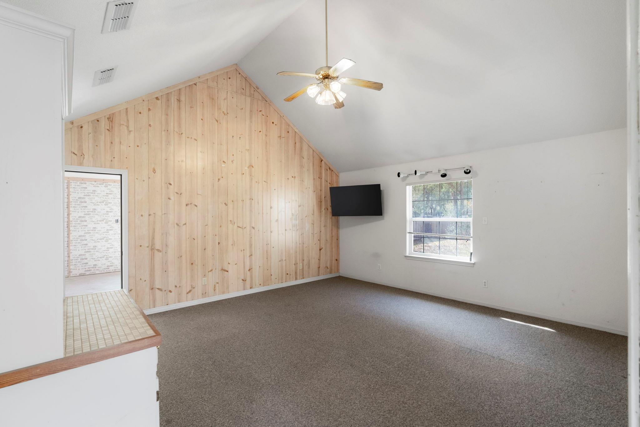 3900 Chisholm TRL