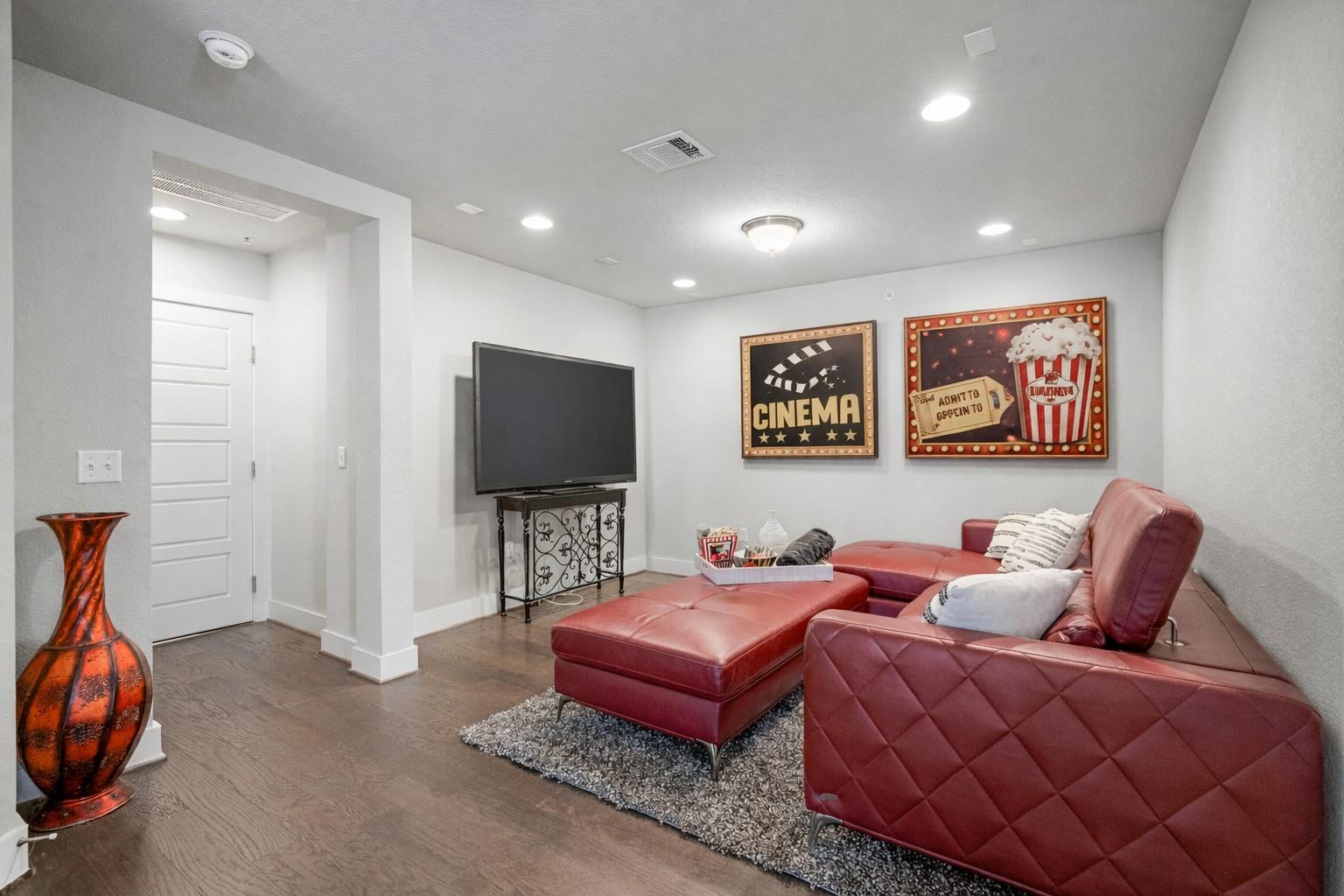 207 Bridgeford DR # 16