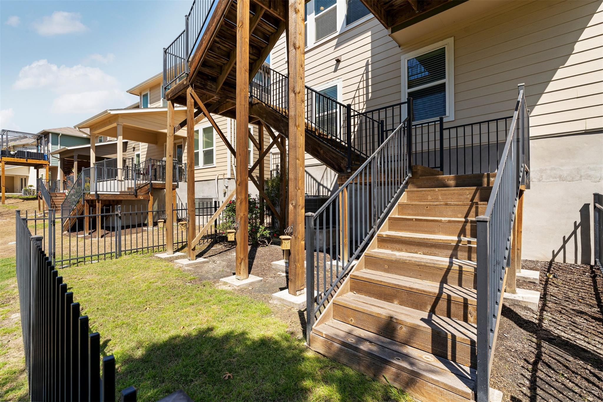 207 Bridgeford DR # 16