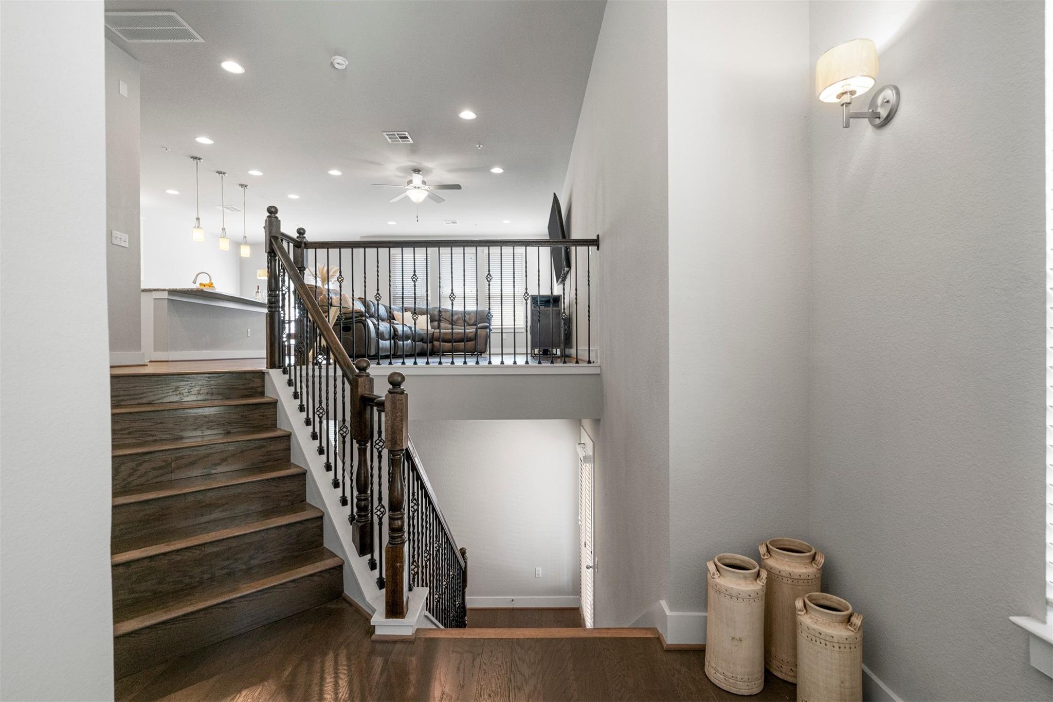 207 Bridgeford DR # 16