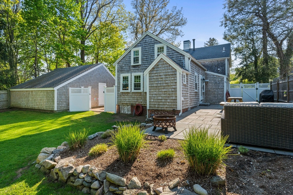 31 Cove St