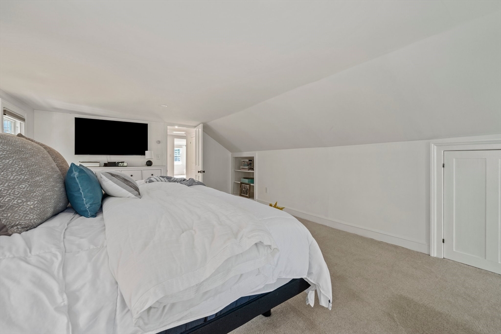 31 Cove St