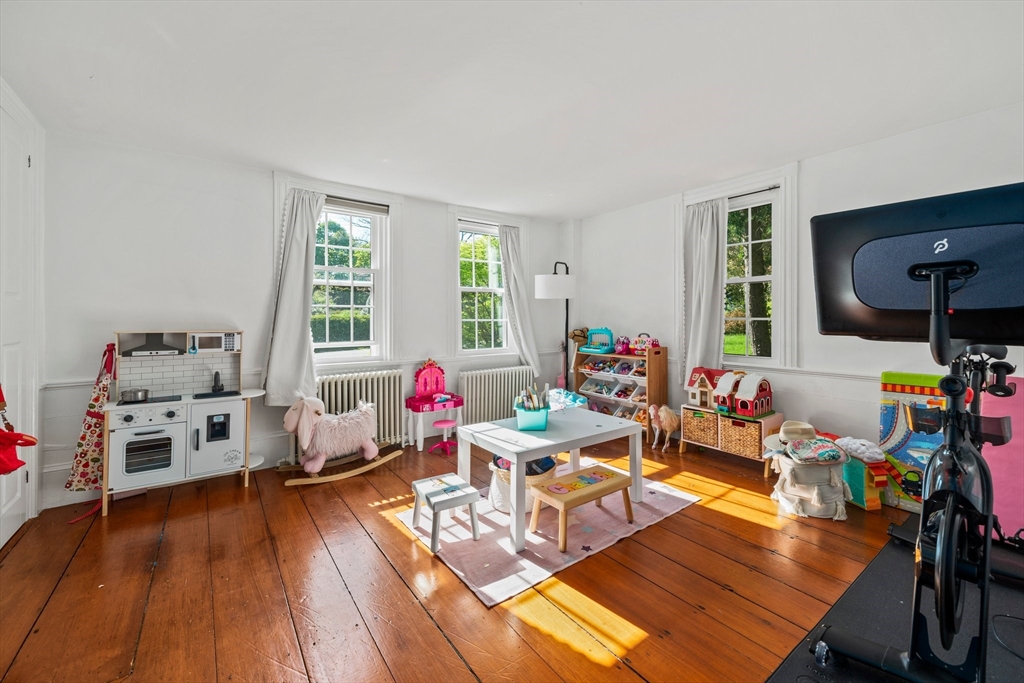 31 Cove St