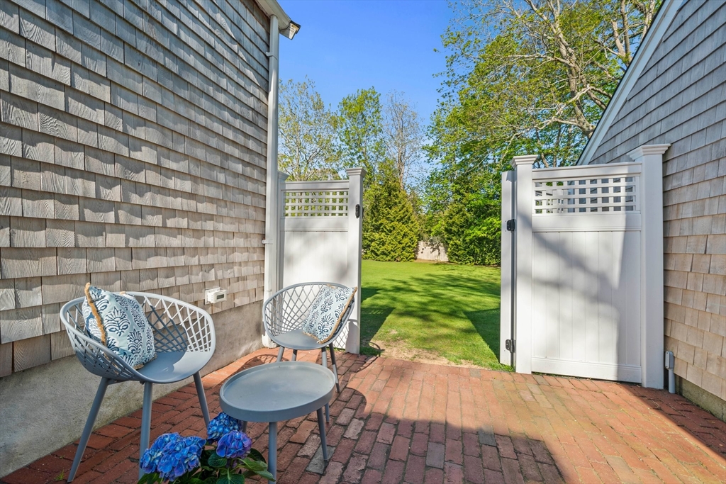 31 Cove St
