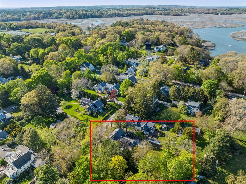31 Cove St