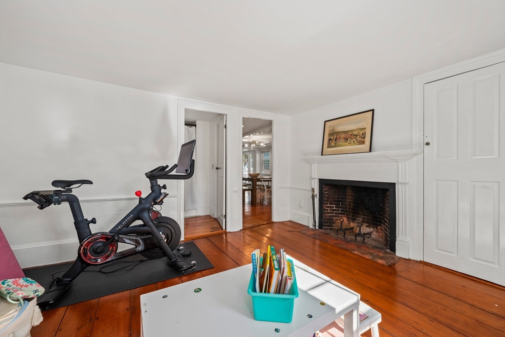 31 Cove St