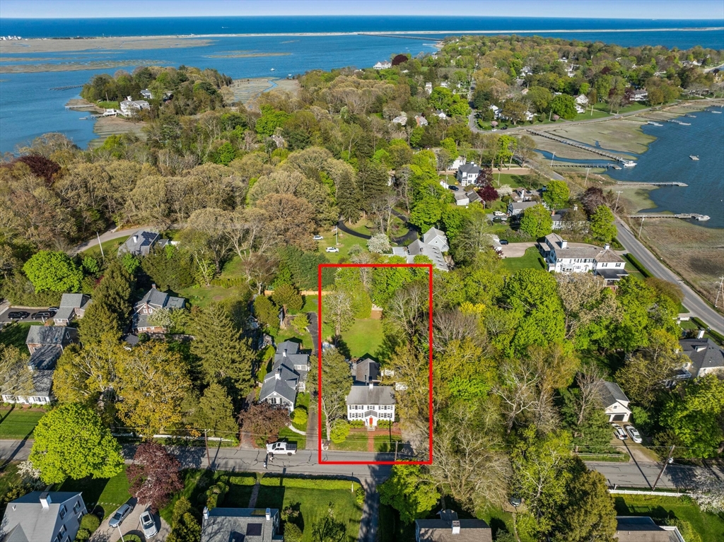 31 Cove St