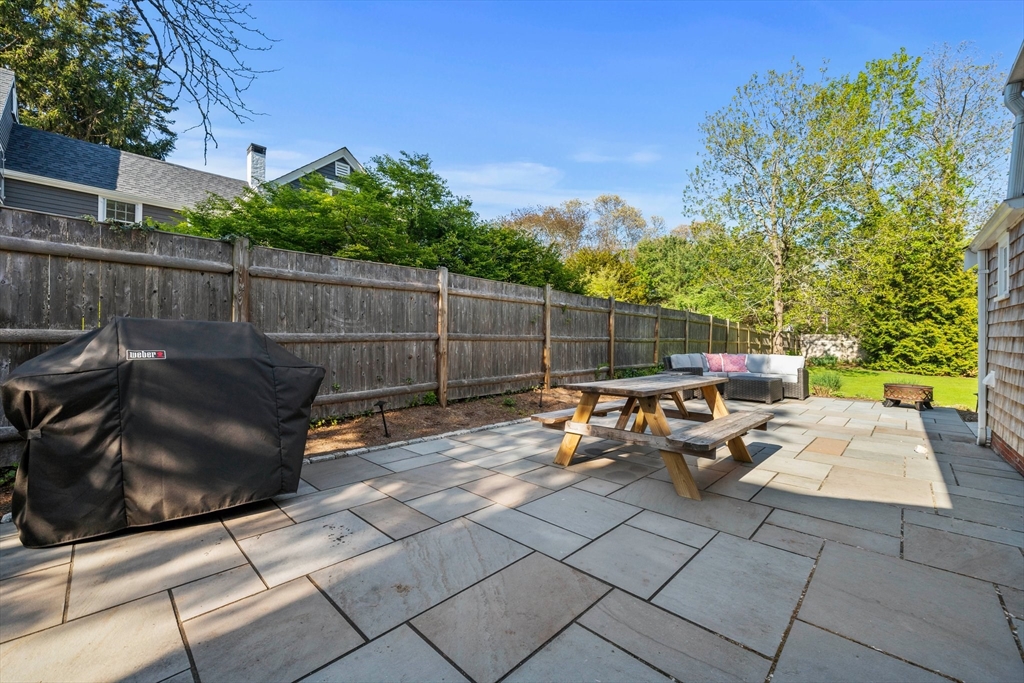 31 Cove St