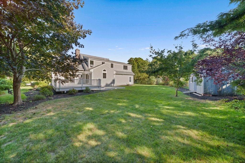 21 Minnetuxet Way