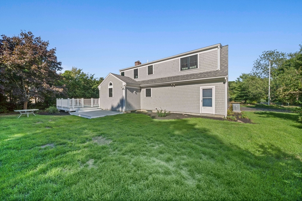 21 Minnetuxet Way