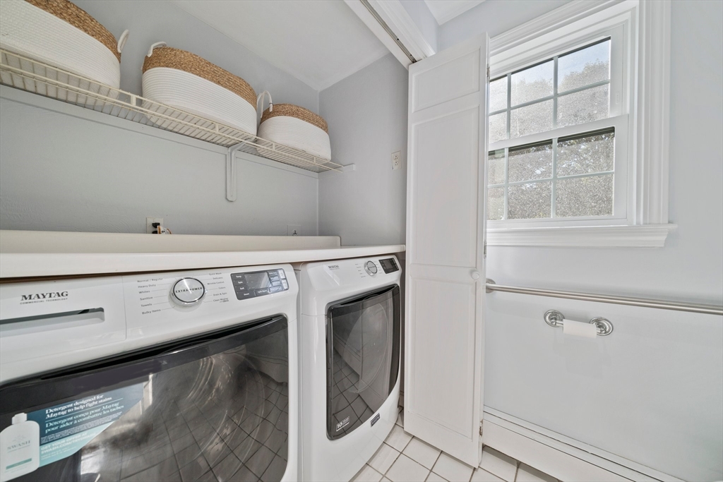 21 Minnetuxet Way