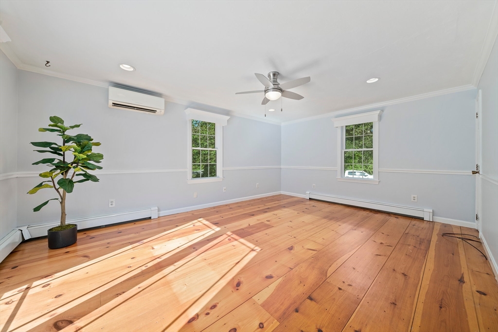 21 Minnetuxet Way