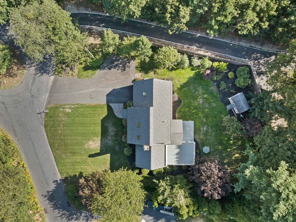 21 Minnetuxet Way