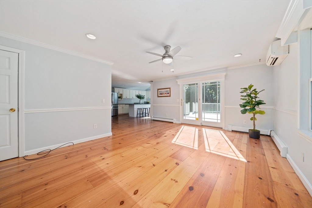 21 Minnetuxet Way