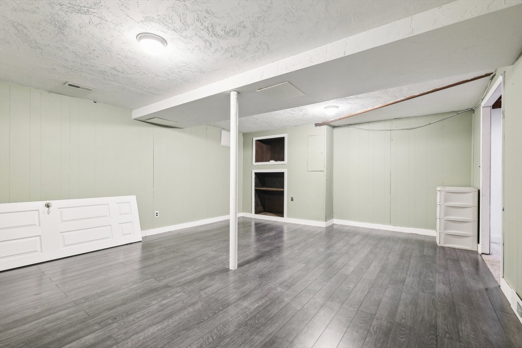 3 Lascala Ave