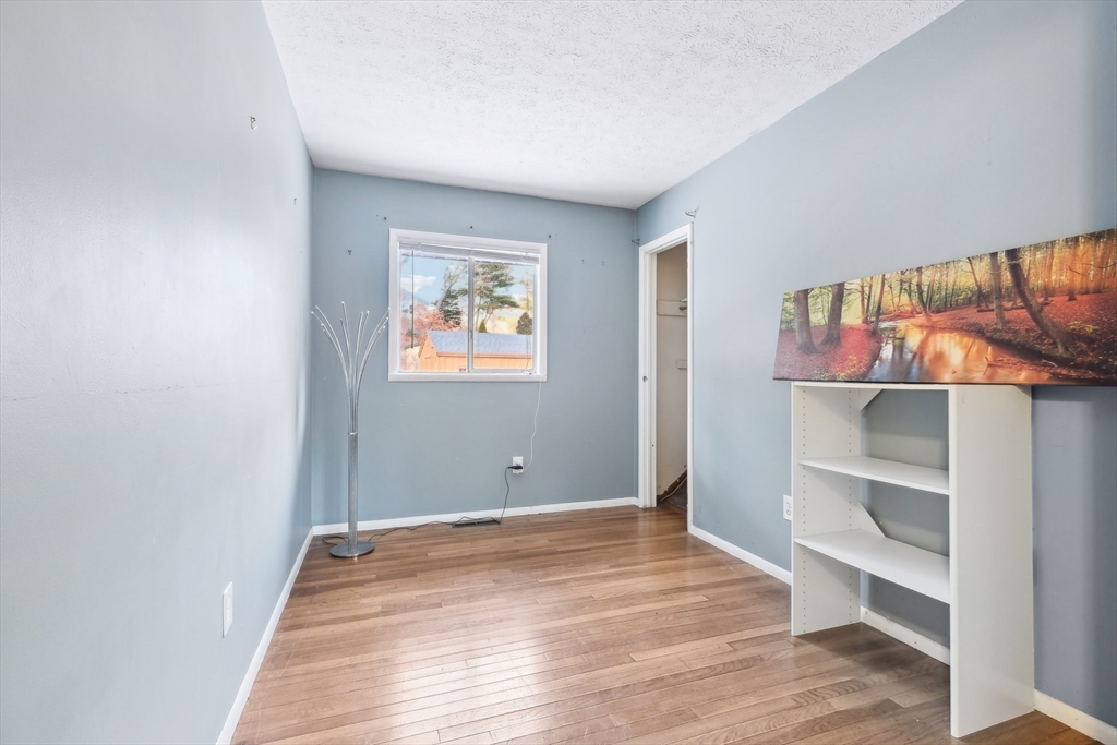 3 Lascala Ave