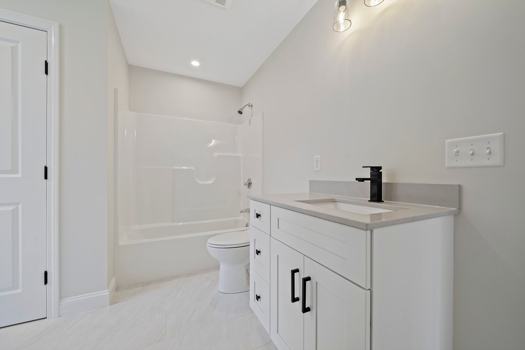 132 Old Plymouth St # A