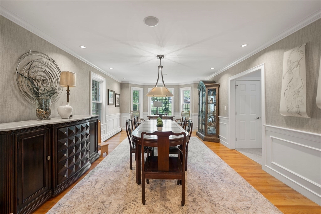 27 Rosewood Dr