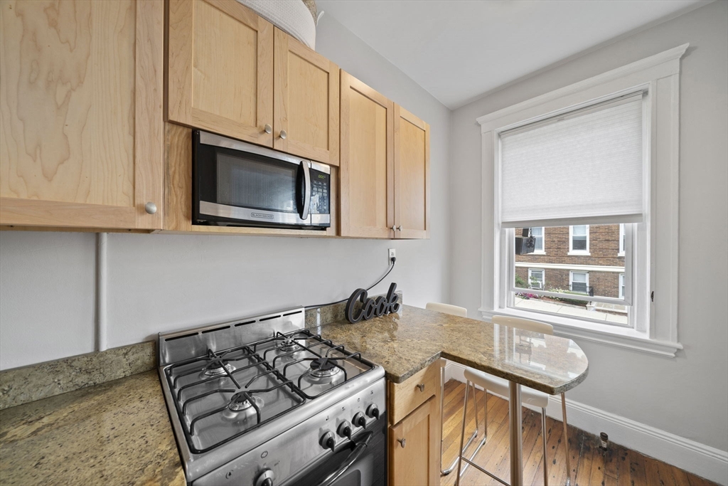 229 Kelton St # 1