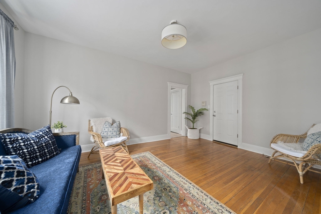 229 Kelton St # 1