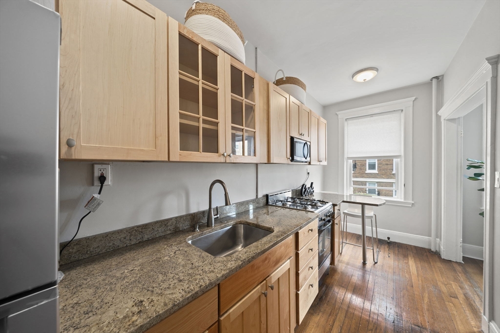 229 Kelton St # 1