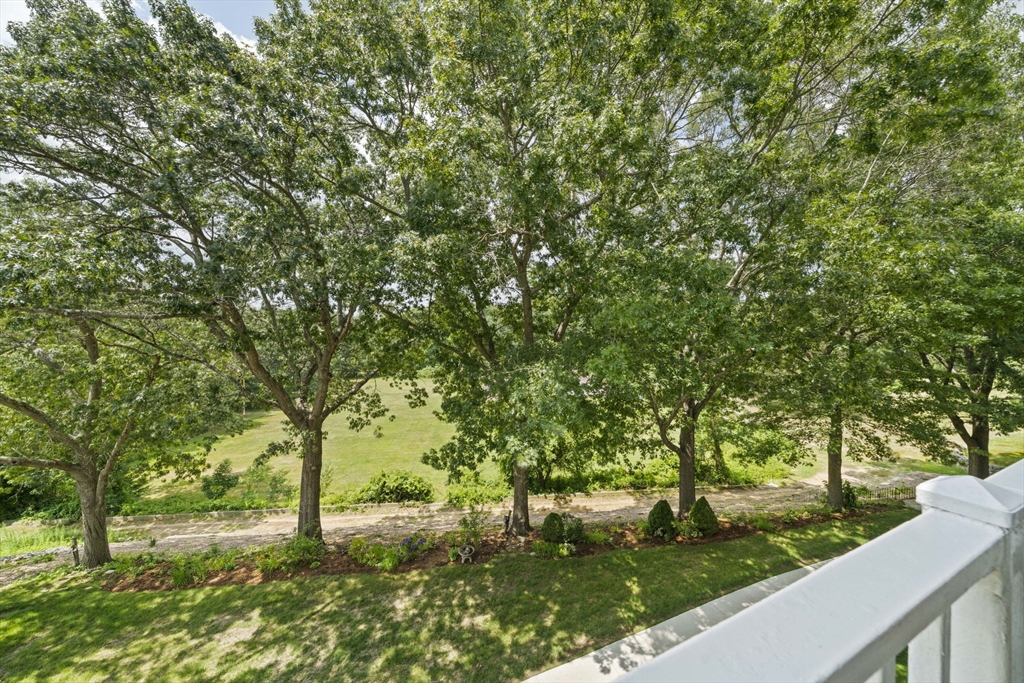 100 Parks St # 18